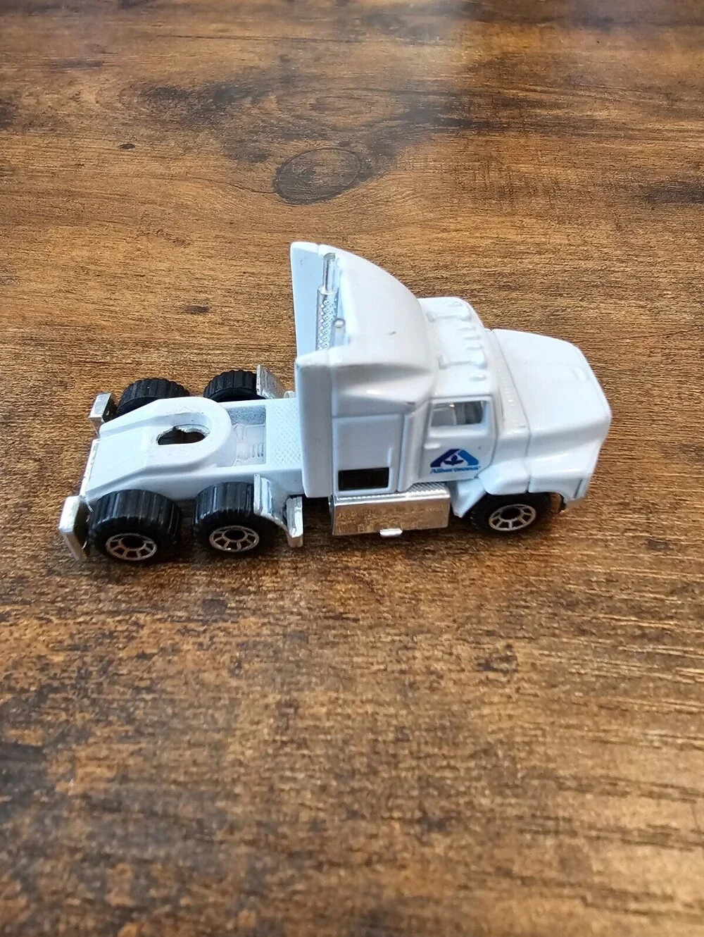 1991 Matchbox Highway Cruiser Albertsons Semi-Truck Ford Aeromax No Trailer 1:64